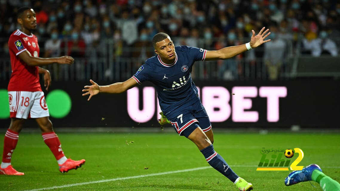 صورة.. صالون حلاقة شهير يغازل ريال مدريد بسبب مبابي