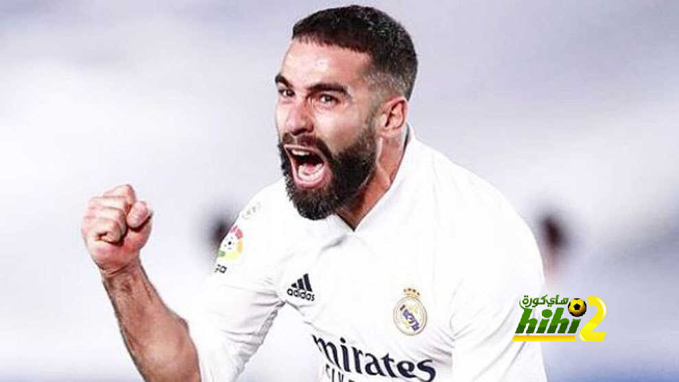 لماذا مدحت صحيفة آس كارفخال دونا عن باقي اللاعبين ؟
