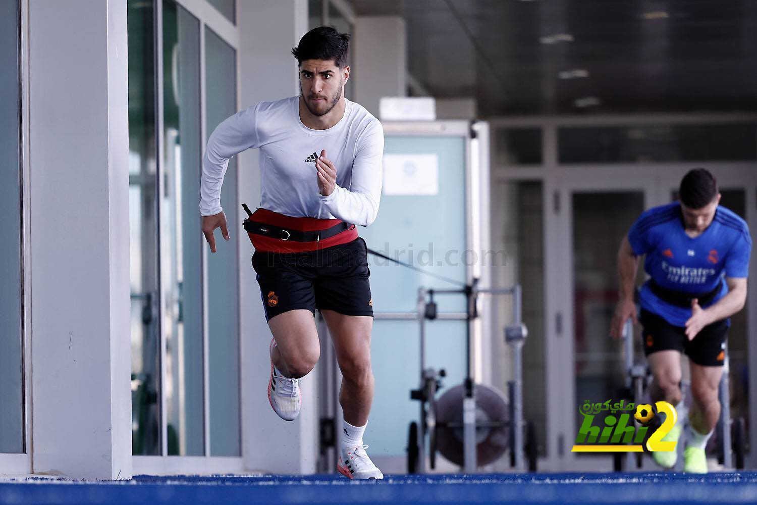 ريال مدريد يستعد لمواجهة باريس سان جيرمان