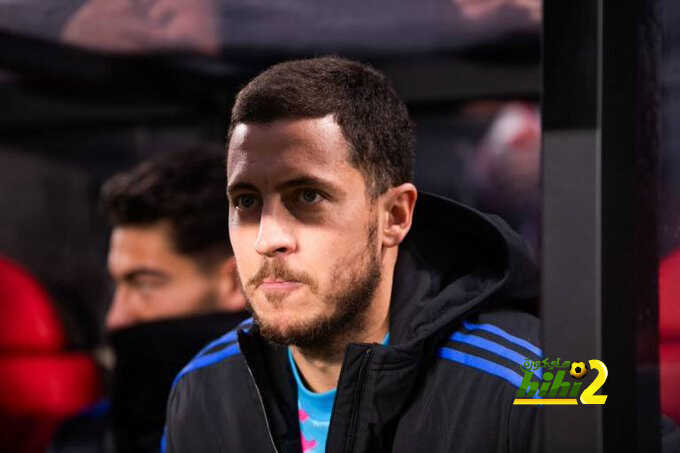 لاعب بلجيكي سابق يوجه نصيحة هامة لهازارد