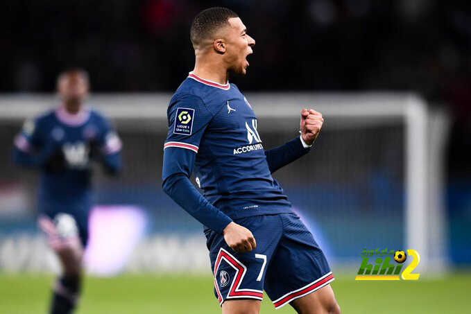 هل يحصد مبابي الكرة الذهبية هذا الموسم ؟