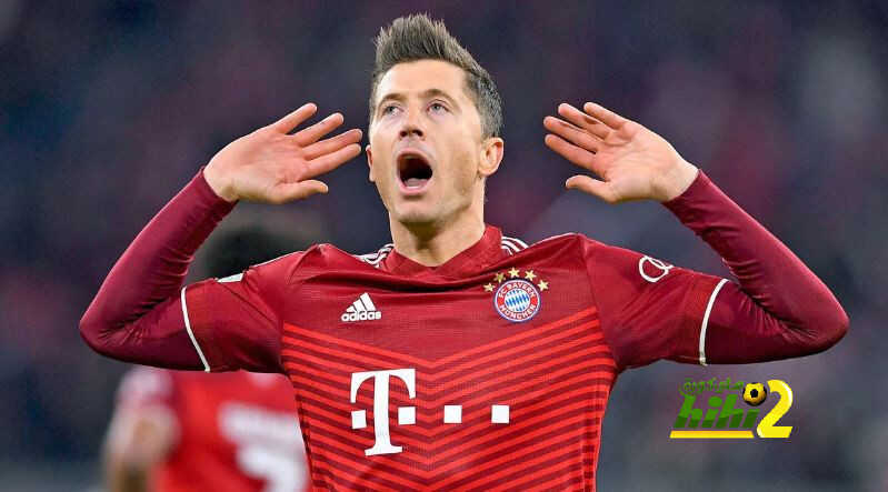 كم ينوي أن يدفع برشلونة للتوقيع مع ليفاندوفسكي؟