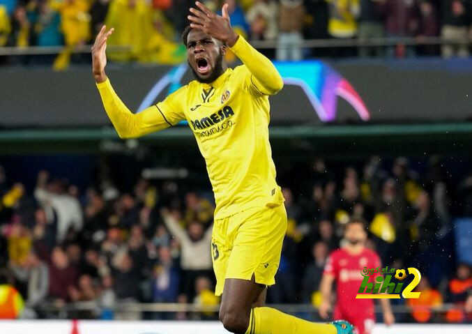 لاعب فياريال يؤكد رضاه رغم توديع دوري الأبطال