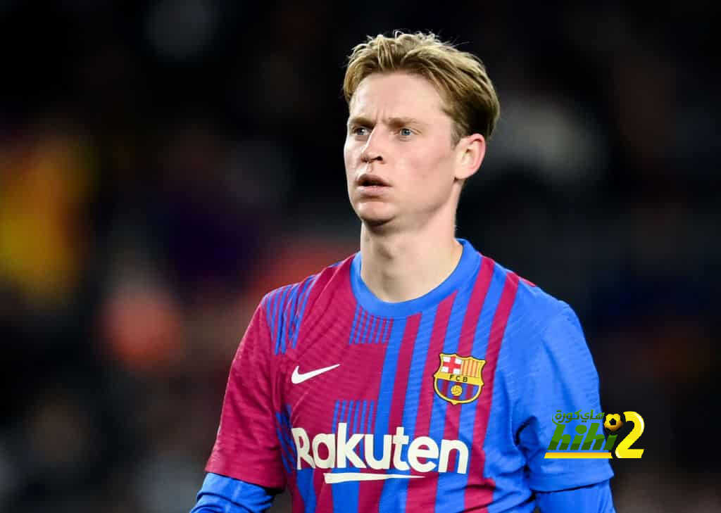 كم سيحصل دي يونج إن ربح كل البطولات مع برشلونة سنويا؟