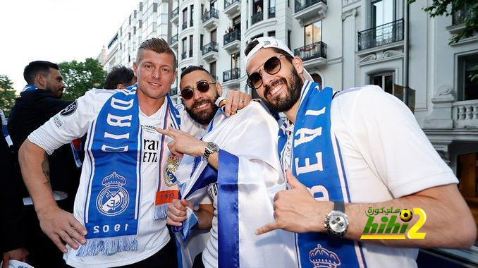 فيديو: أغنية خاصة من الجماهير لبنزيما في سيبيليس