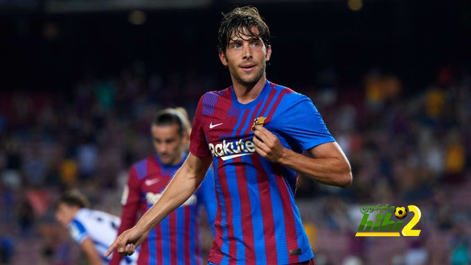 تجديد برشلونة لعقد سيرجي روبيرتو بين القبول والرفض