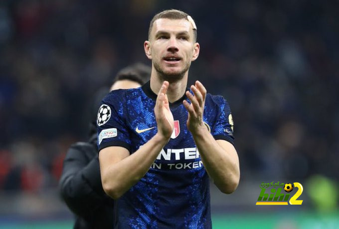 هل يحتاج ريال مدريد دزيكو بديلًا لبنزيما ؟