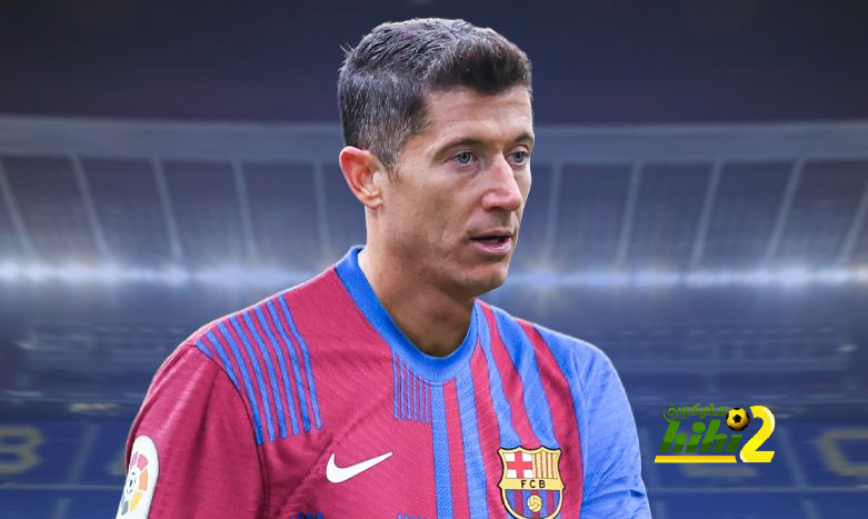 فيديو: لحظة وصول ليفاندوفسكي إلى مقر إقامة برشلونة