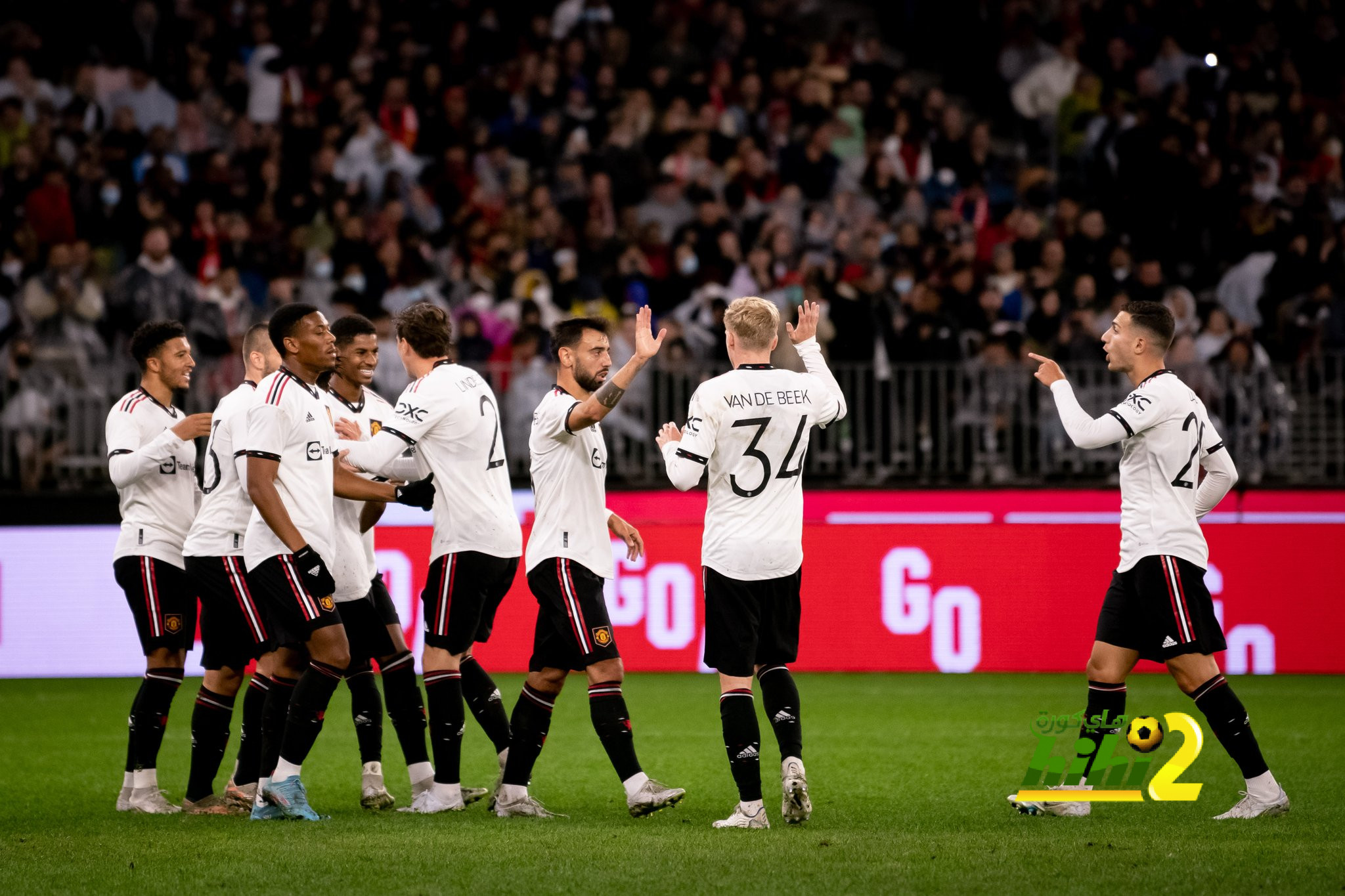 مانشستر يونايتد يتعادل مع أستون فيلا وديا
