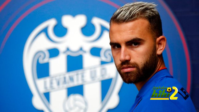 آخر مستجدات رحيل مايورال عن ريال مدريد