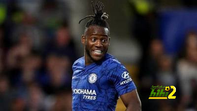 إيفرتون يريد خطف مهاجم تشيلسي