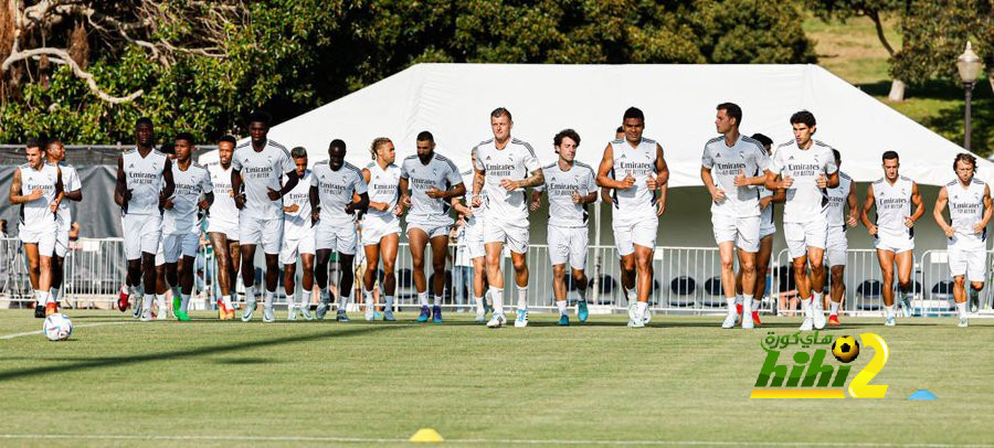ريال مدريد يحلم بأن يكون برشلونة وبايرن ميونخ جديد