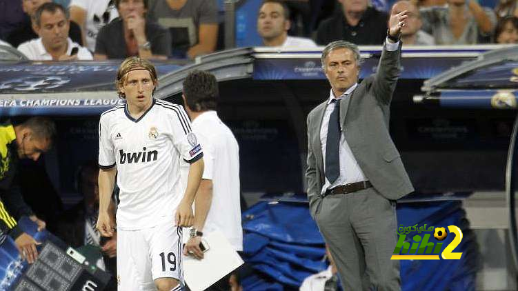 لماذا راهن مورينيو على مودريتش ؟