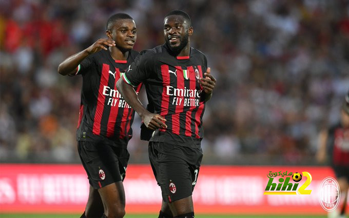أرقام الميلان مع كالولو وتوموري