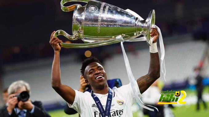 لماذا لم يُعلن ريال مدريد عن تجديد عقد فينسيوس حتى الآن ؟