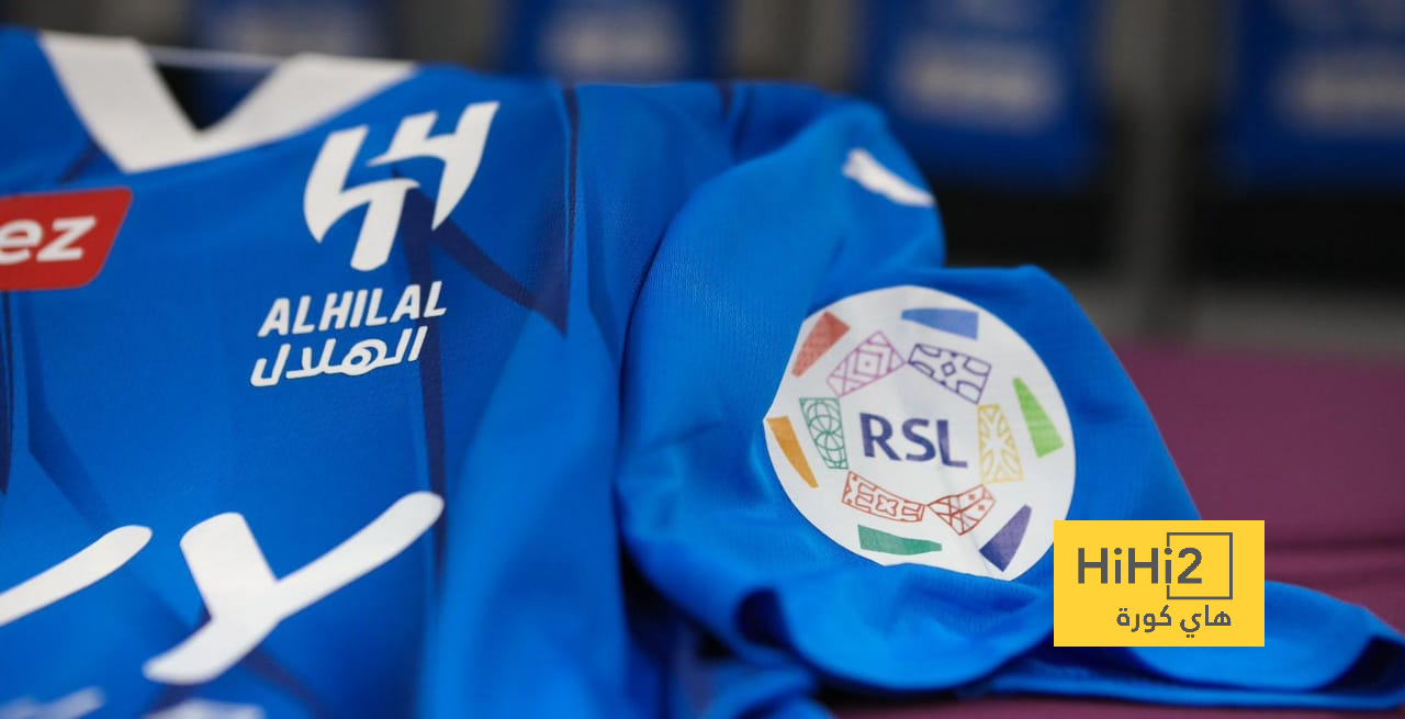 الهلال بالقميص الأساسي أمام الطائي