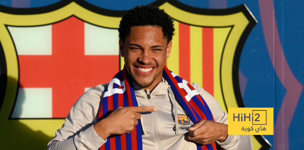 برشلونة يؤجل تقديم فيتور روكي لهذا السبب