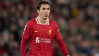 مفاجأة.. مستقبل كييزا مع ليفربول في خطر