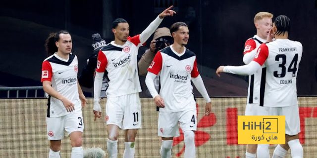 فرانكفورت يتقدم على بروسيا دورتموند في الشوط الأول