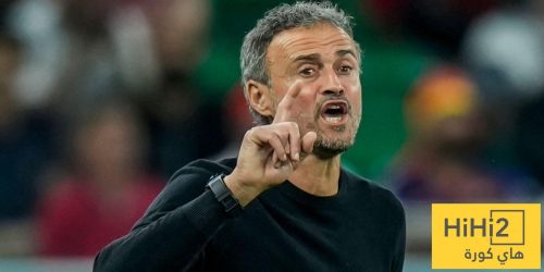 “مجنون باريس” إنريكي يبتكر عالم جديد من كرة القدم