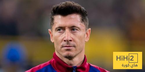 ليفاندوفسكي يتدرب وحيدا على ركلات الجزاء