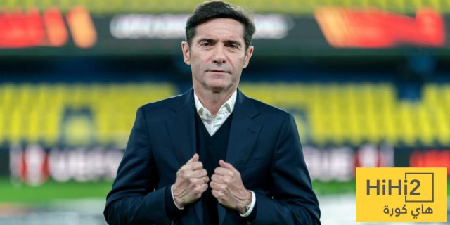 ممر شرفي لبرشلونة؟.. مدرب فياريال يرد