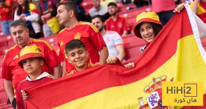 صور.. الجماهير الاسبانية تخطف الانظار في ملعب شتوتغارت قبل مواجهة فرنسا