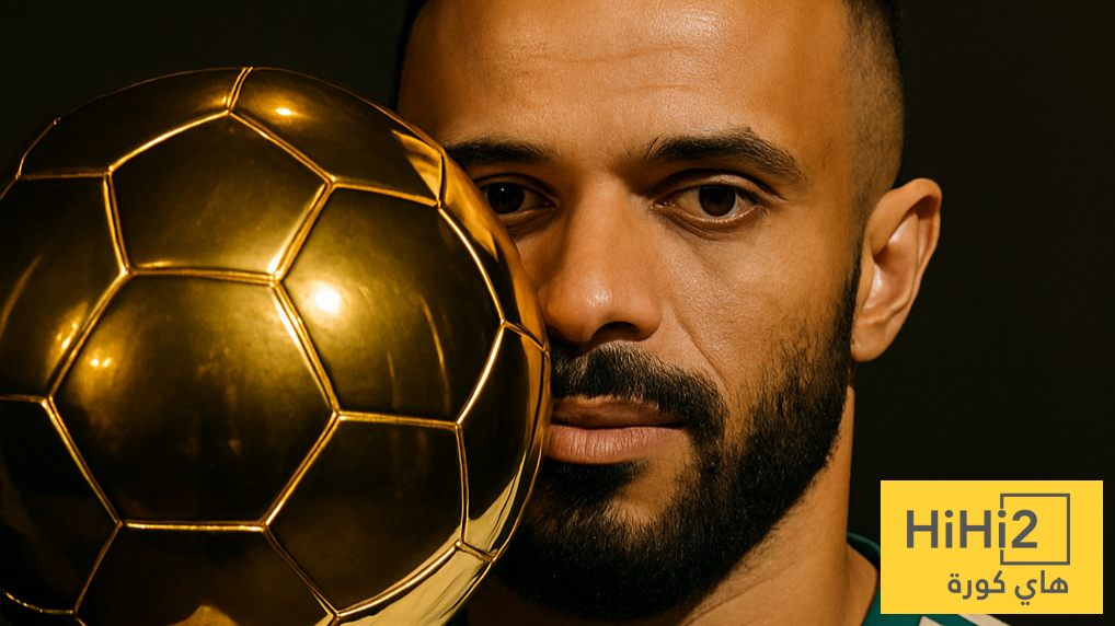 صورة : لاعب الهلال يطالب بالكرة الذهبية لعلي مجرشي!