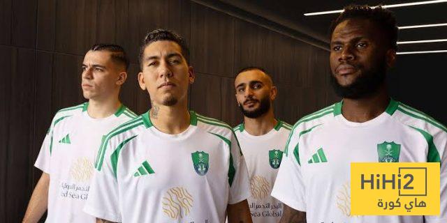 10 ملايين تفتح باب الرحيل أمام نجم الأهلي