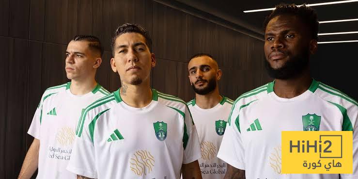 10 ملايين تفتح باب الرحيل أمام نجم الأهلي