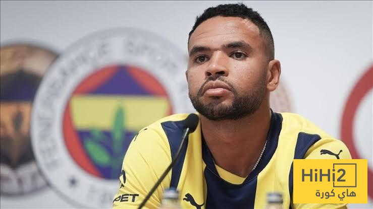 يوسف النصيري يعرض نفسه على الهلال!