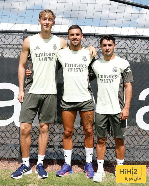 صور: ريال مدريد يختتم تدريباته استعداداً لمواجهة الهلال 12 صور: ريال مدريد يختتم تدريباته استعداداً لمواجهة الهلال 11