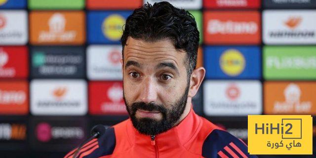 هل يحل الثنائي السحري أزمة مانشستر يونايتد التهديفية؟