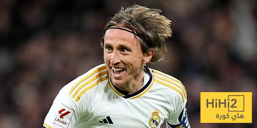 بينتوس كان لا يصدق ما يقوم به مودريتش!