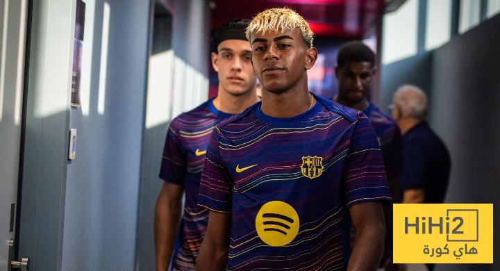 برشلونة يصل ملعب كرويف قبل مواجهة كومو