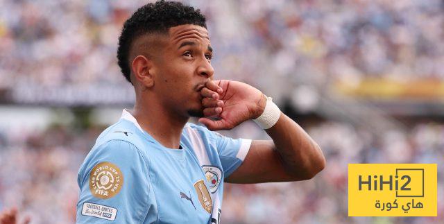 توتنهام يبدأ مفاوضاته لضم البرازيلي سافينيو من مانشستر سيتي