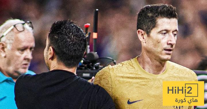 ليفاندوفسكي: برشلونة وصل لمستواه الحالي بفضل تشافي