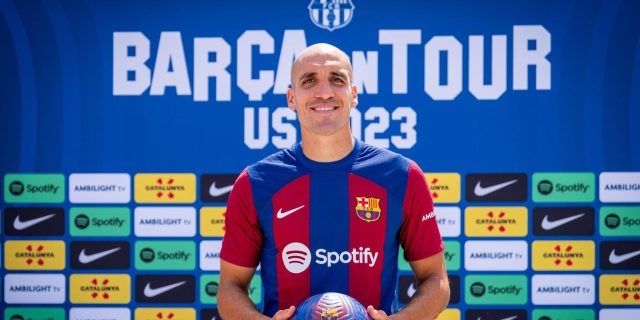 برشلونة يقترب من فسخ عقد روميو