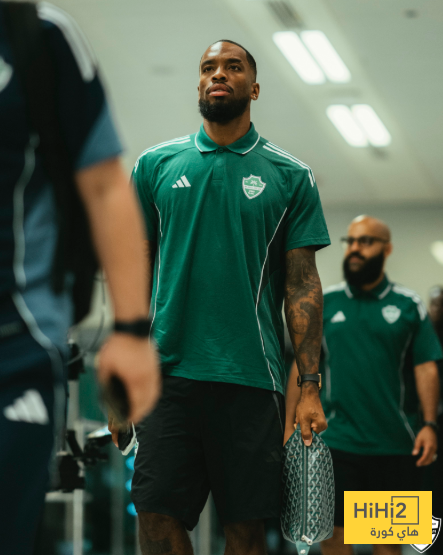 صور : شاهد وصول النادي الأهلي لمواجهة نيوم صور : شاهد وصول النادي الأهلي لمواجهة نيوم