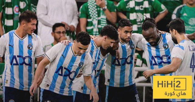 رجل مباراة بيراميدز المصري والأهلي السعودي