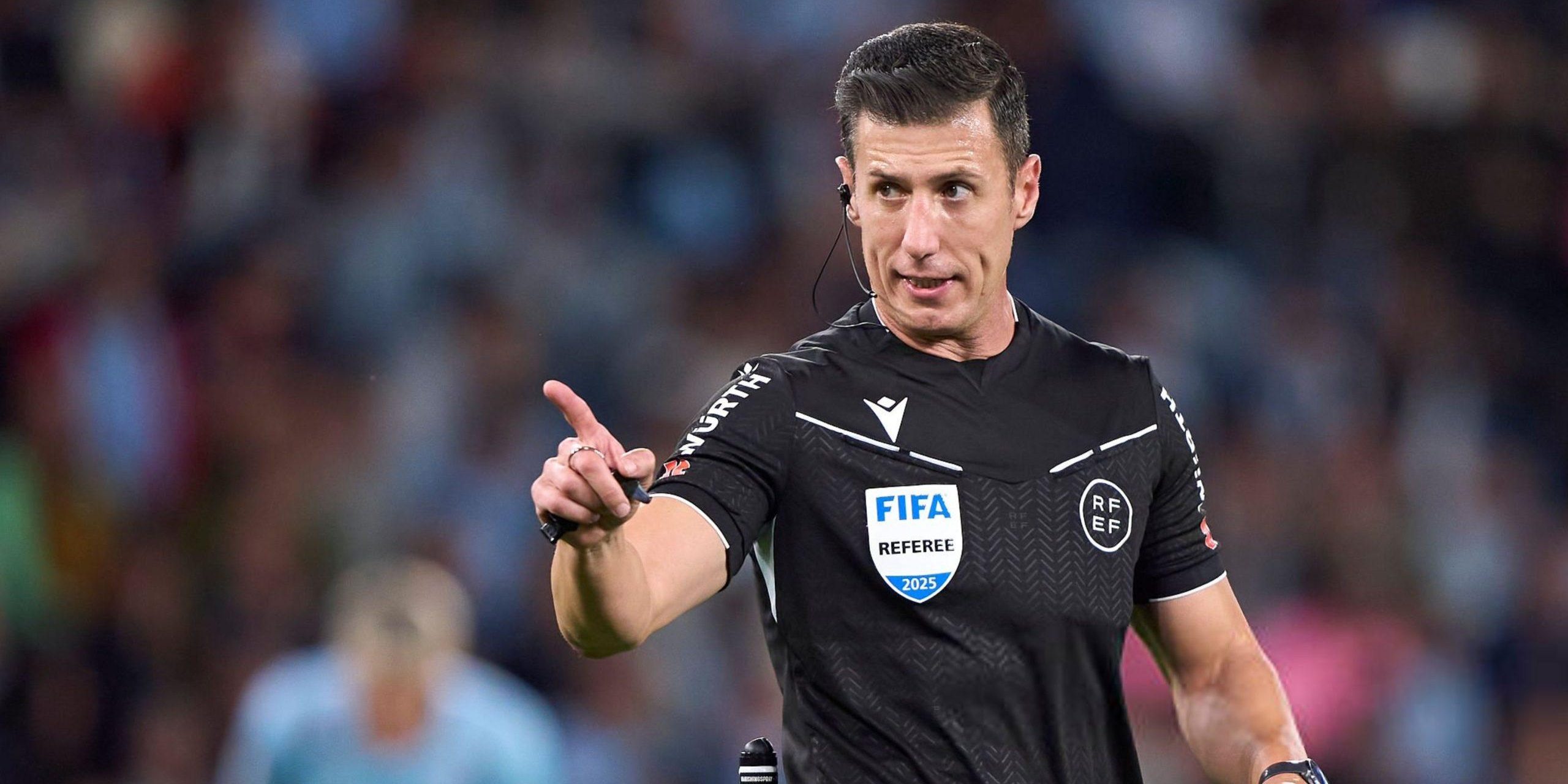 الحكم الأقرب لإدارة الكلاسيكو.. إليكم أرقامه مع ريال مدريد وبرشلونة!