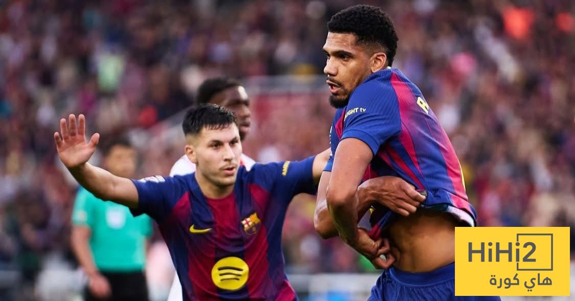 كم هدف سجله برشلونة في عهد فليك؟