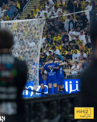 دانيلو بيريرا يتألق ويقود الهلال نحو انتصار جديد بثقة دانيلو بيريرا يتألق ويقود الهلال نحو انتصار جديد بثقة