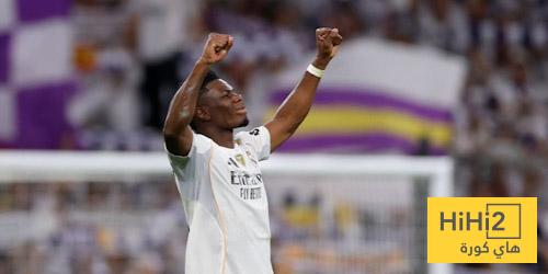 أرقام تشواميني أمام برشلونة