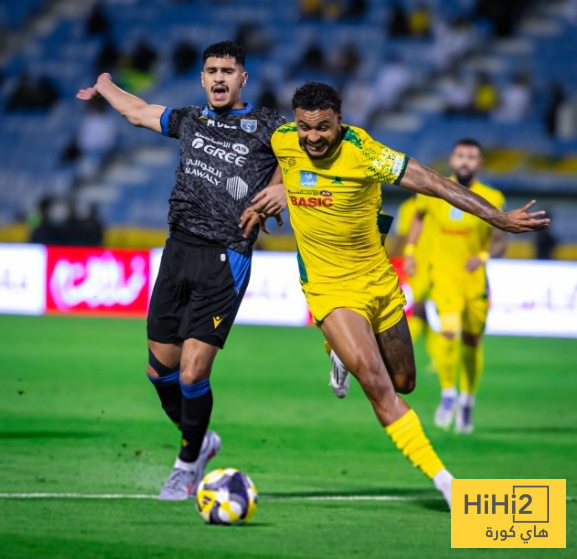 لاعب الخليج يبهر الجماهير لاعب الخليج يبهر الجماهير