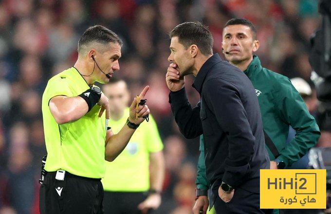 ألونسو يحمي غرفة ملابس الريال !