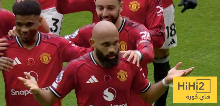 محمد صلاح فقط من يتفوق على مبومو