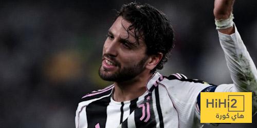 عين على لوكاتيلي في مباراة تورينو