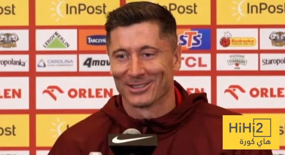 ليفاندوفسكي يعبر عن فخره بانتمائه لبلده بولندا