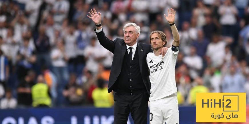 تصفيق حاد من أعضاء ريال مدريد لأنشيلوتي ومودريتش